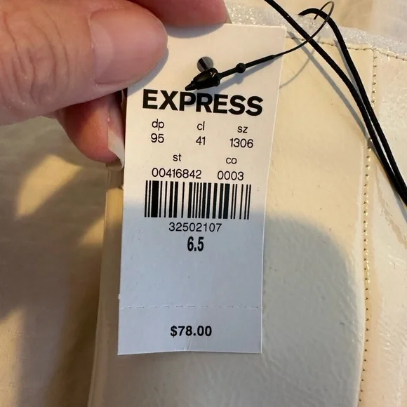 Express Shiny White/Cream Heeled Boots - Picture 4 of 5